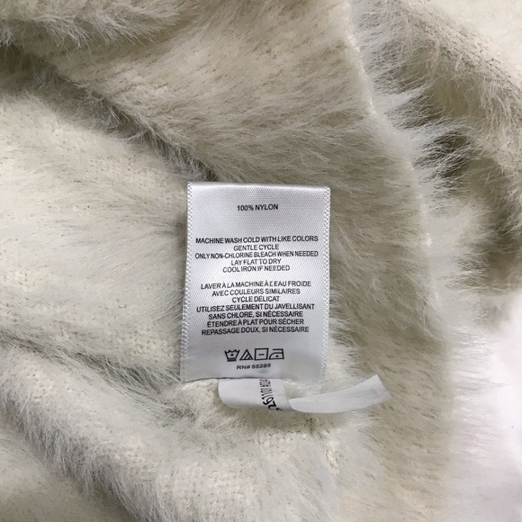 Express x Negin Mirsalehi Cream Fluffy Mock Neck Sweater Size Medium - Picture 4 of 5